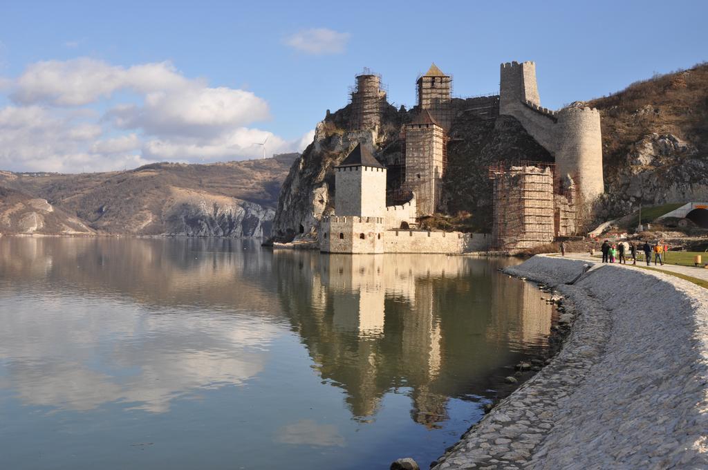 Apartman Bogojevic Golubac Exterior foto